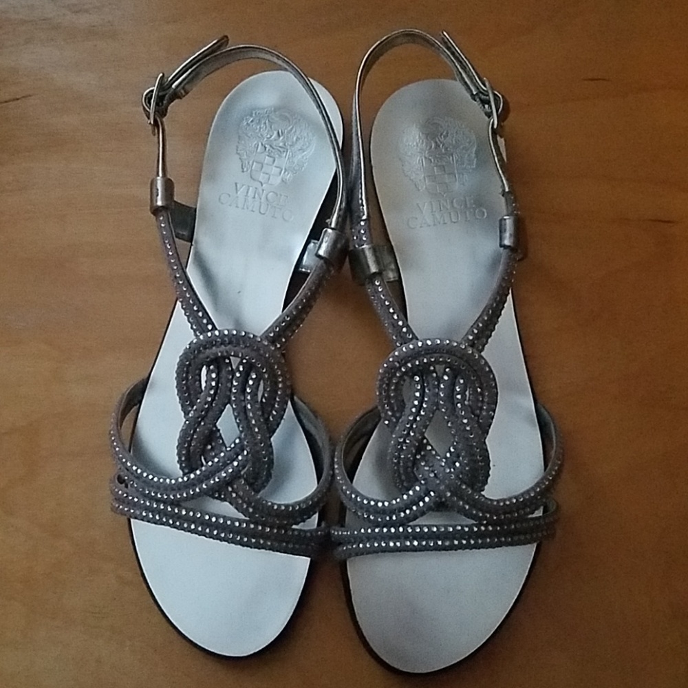 Vince camuto size 6 1/2 ( NEW)